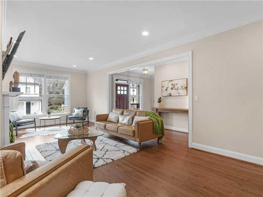 945 Longley Avenue Nw, Atlanta, Georgia 30318, 4 Bedrooms Bedrooms, 0 ,2 BathroomsBathrooms,Residential,For Sale,945 Longley Avenue Nw,7749701