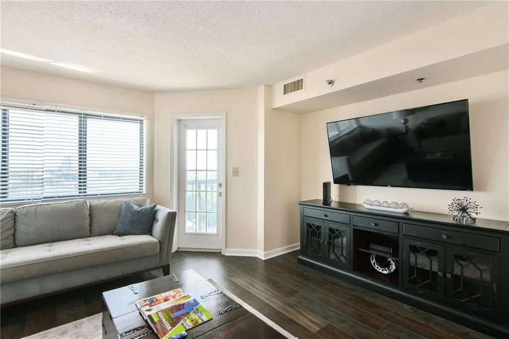 795 Hammond Drive Unit 1707, Atlanta, Georgia 30328, 2 Bedrooms Bedrooms, ,2 BathroomsBathrooms,Residential,Sold,795 Hammond Drive Unit 1707,7110838