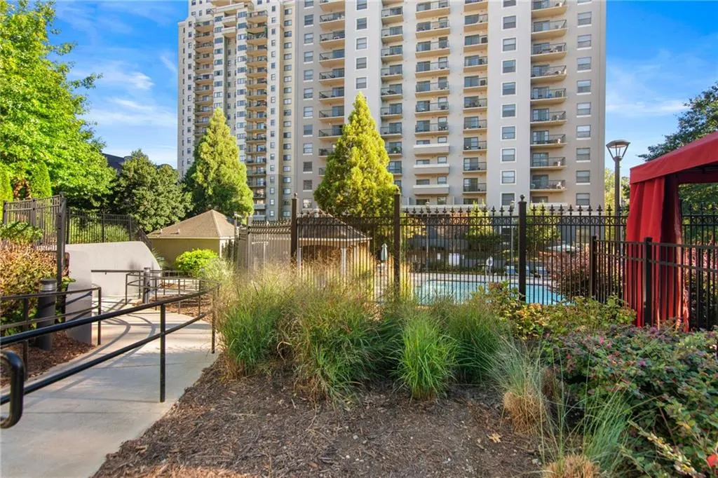 795 Hammond Drive Unit 1707, Atlanta, Georgia 30328, 2 Bedrooms Bedrooms, ,2 BathroomsBathrooms,Residential,Sold,795 Hammond Drive Unit 1707,7110838