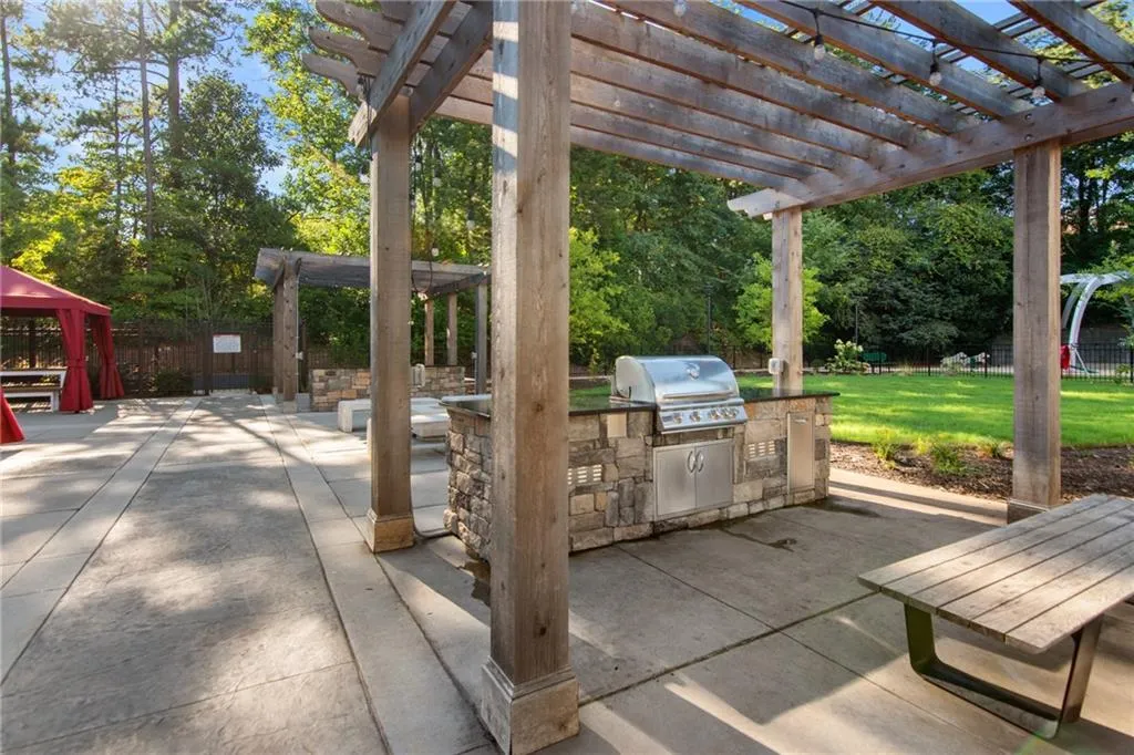 795 Hammond Drive Unit 1707, Atlanta, Georgia 30328, 2 Bedrooms Bedrooms, ,2 BathroomsBathrooms,Residential,Sold,795 Hammond Drive Unit 1707,7110838