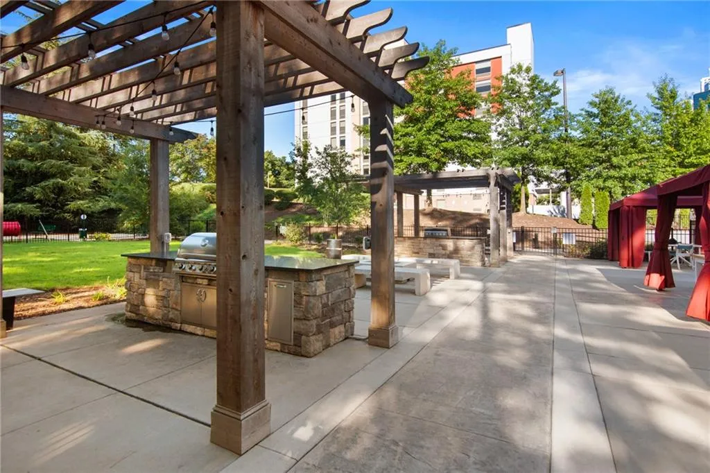 795 Hammond Drive Unit 1707, Atlanta, Georgia 30328, 2 Bedrooms Bedrooms, ,2 BathroomsBathrooms,Residential,Sold,795 Hammond Drive Unit 1707,7110838