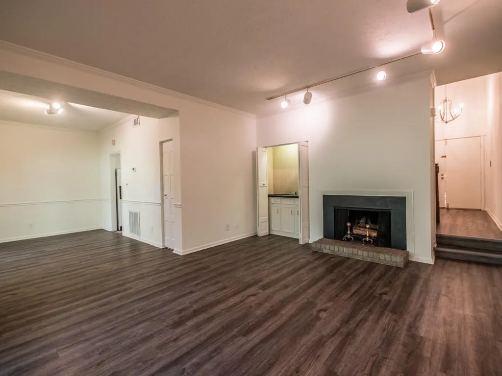 5550 Chemin De Vie Unit 5550, Sandy Springs, Georgia 30342, 3 Bedrooms Bedrooms, ,2 BathroomsBathrooms,Residential,Sold,5550 Chemin De Vie Unit 5550,5925564