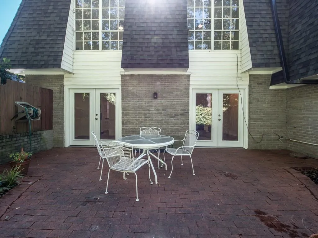 5550 Chemin De Vie Unit 5550, Sandy Springs, Georgia 30342, 3 Bedrooms Bedrooms, ,2 BathroomsBathrooms,Residential,Sold,5550 Chemin De Vie Unit 5550,5925564