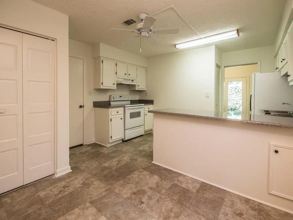 5550 Chemin De Vie Unit 5550, Sandy Springs, Georgia 30342, 3 Bedrooms Bedrooms, ,2 BathroomsBathrooms,Residential,Sold,5550 Chemin De Vie Unit 5550,5925564