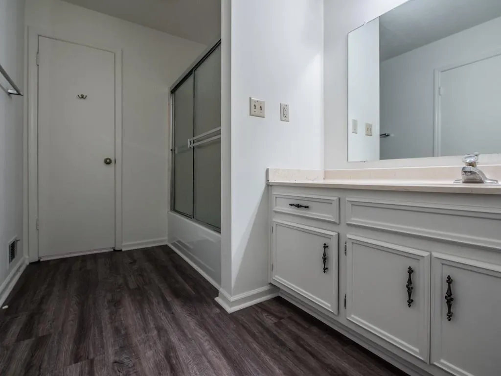 5550 Chemin De Vie Unit 5550, Sandy Springs, Georgia 30342, 3 Bedrooms Bedrooms, ,2 BathroomsBathrooms,Residential,Sold,5550 Chemin De Vie Unit 5550,5925564