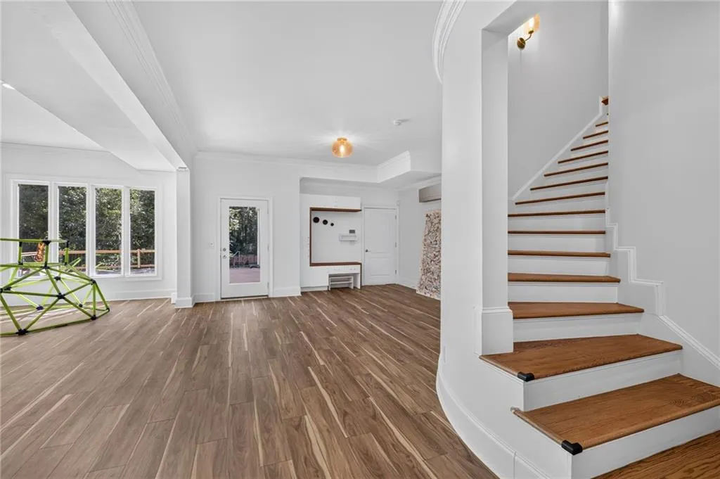 351 Valley Brook Drive Ne, Atlanta, Georgia 30342, 5 Bedrooms Bedrooms, 0 ,4 BathroomsBathrooms,Residential,For Sale,351 Valley Brook Drive Ne,7853833