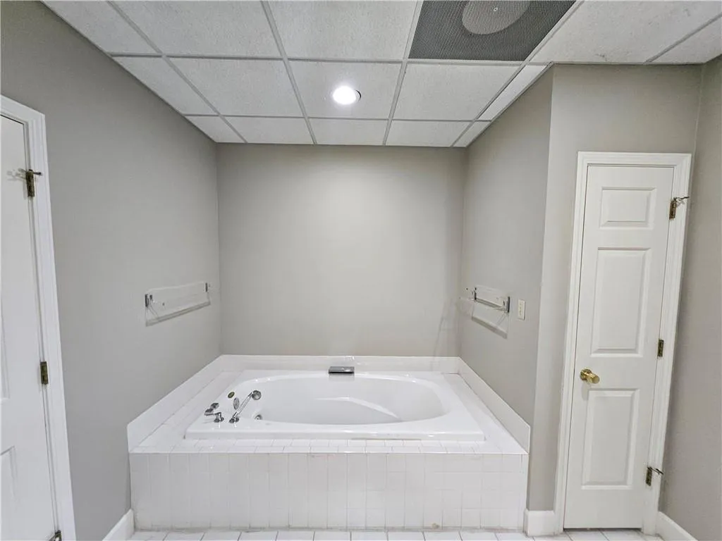 7635 Blandford Place, Atlanta, Georgia 30350, 5 Bedrooms Bedrooms, ,4 BathroomsBathrooms,Residential,For Sale,7635 Blandford Place,7710231
