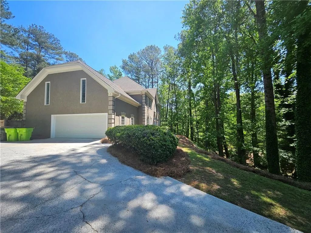 7635 Blandford Place, Atlanta, Georgia 30350, 5 Bedrooms Bedrooms, ,4 BathroomsBathrooms,Residential,For Sale,7635 Blandford Place,7710231