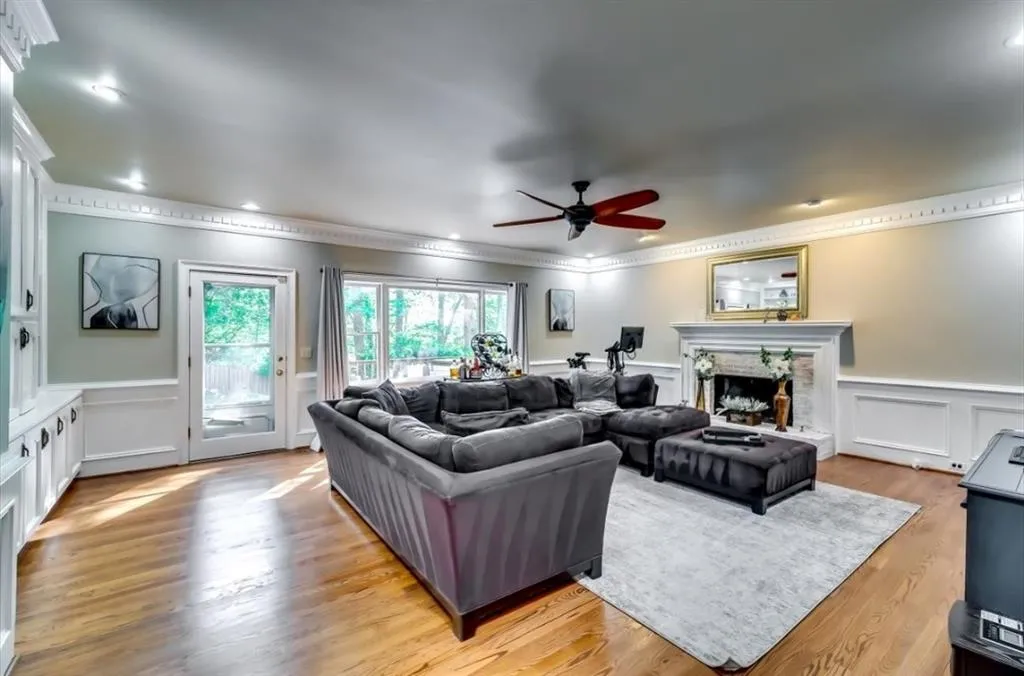 7635 Blandford Place, Atlanta, Georgia 30350, 5 Bedrooms Bedrooms, ,4 BathroomsBathrooms,Residential,For Sale,7635 Blandford Place,7710231