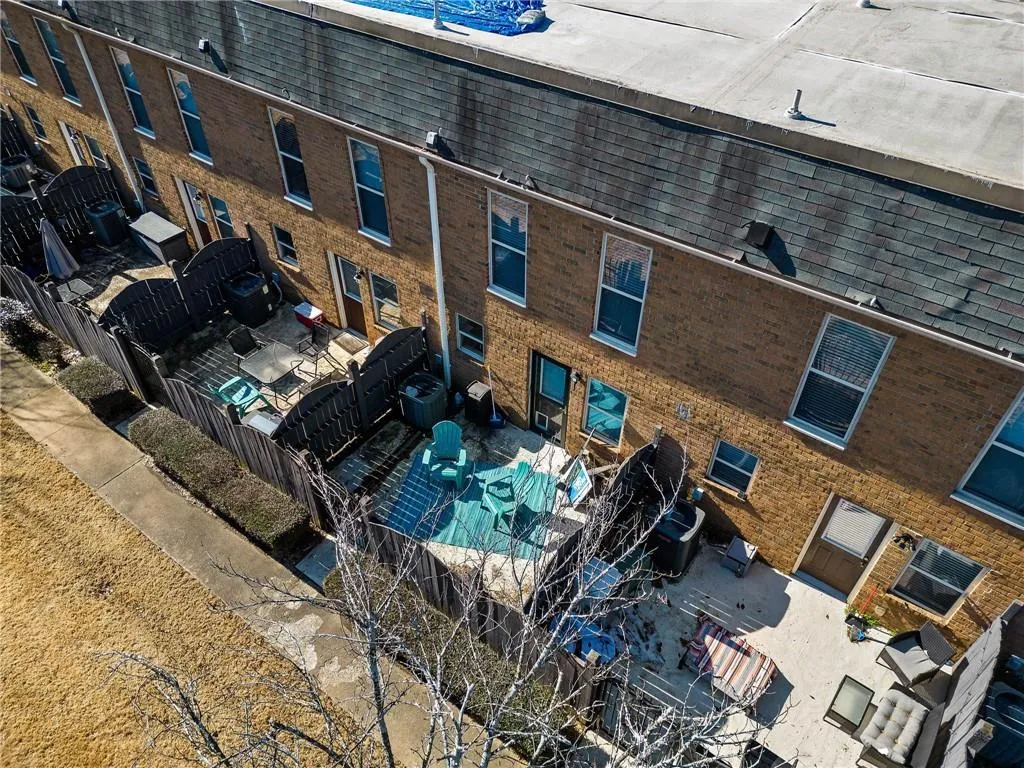 245 Winding River Drive Unit E, Atlanta, Georgia 30350, 2 Bedrooms Bedrooms, ,2 BathroomsBathrooms,Residential,Sold,245 Winding River Drive Unit E,7514097