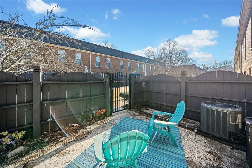 245 Winding River Drive Unit E, Atlanta, Georgia 30350, 2 Bedrooms Bedrooms, ,2 BathroomsBathrooms,Residential,Sold,245 Winding River Drive Unit E,7514097