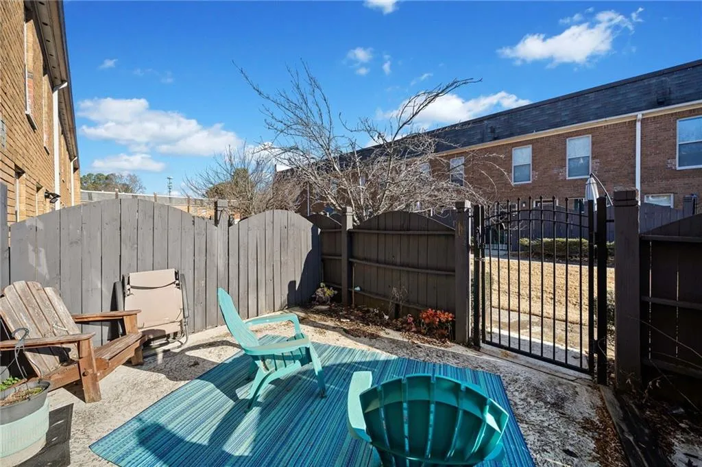245 Winding River Drive Unit E, Atlanta, Georgia 30350, 2 Bedrooms Bedrooms, ,2 BathroomsBathrooms,Residential,Sold,245 Winding River Drive Unit E,7514097