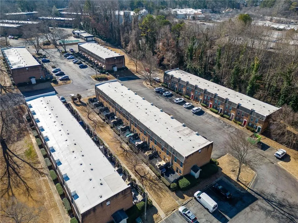 245 Winding River Drive Unit E, Atlanta, Georgia 30350, 2 Bedrooms Bedrooms, ,2 BathroomsBathrooms,Residential,Sold,245 Winding River Drive Unit E,7514097