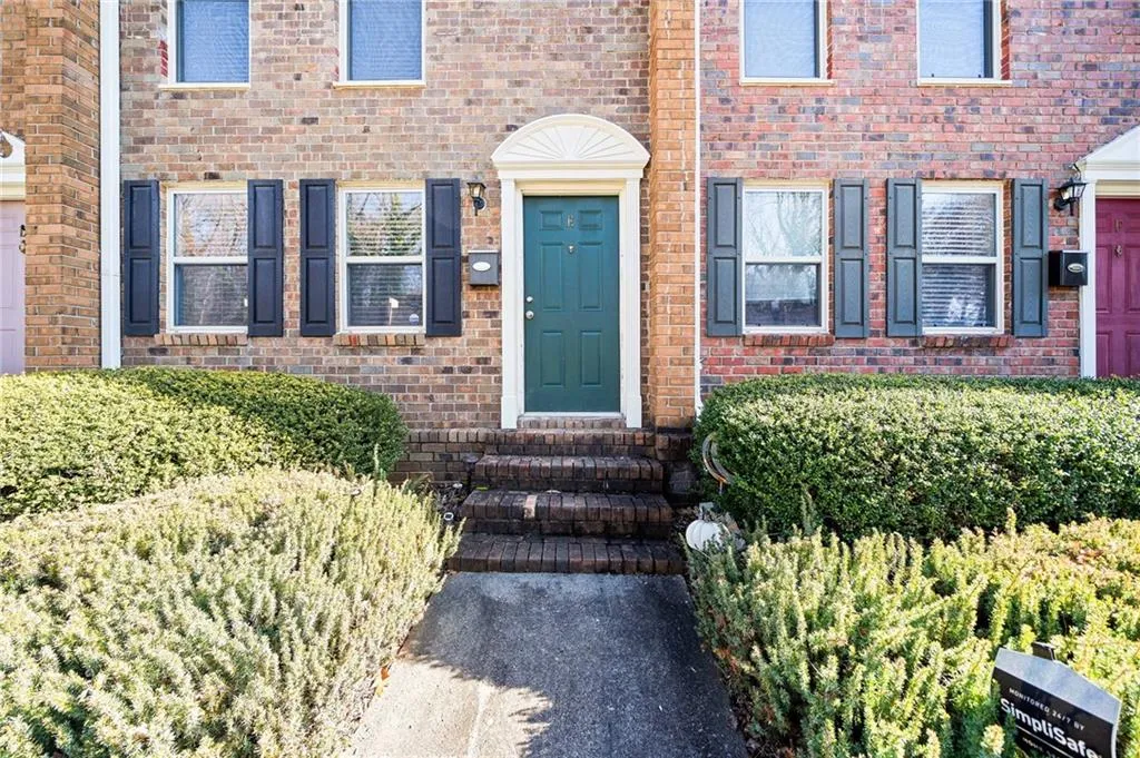 245 Winding River Drive Unit E, Atlanta, Georgia 30350, 2 Bedrooms Bedrooms, ,2 BathroomsBathrooms,Residential,Sold,245 Winding River Drive Unit E,7514097