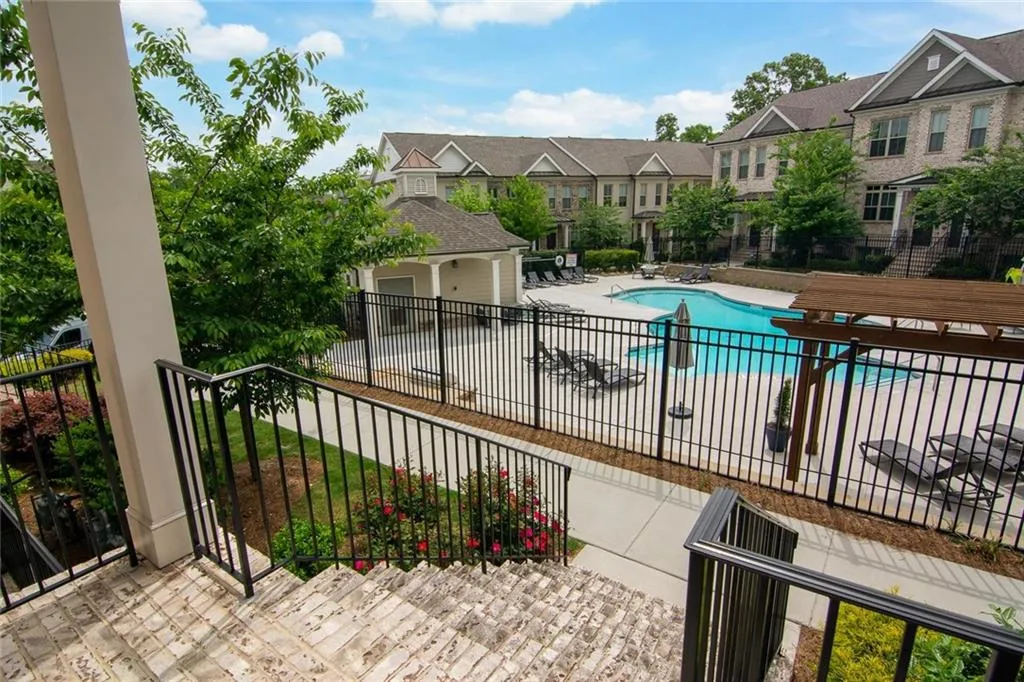 4205 Deming Circle, Atlanta, Georgia 30342, 2 Bedrooms Bedrooms, ,2 BathroomsBathrooms,Residential,Sold,4205 Deming Circle,7038598