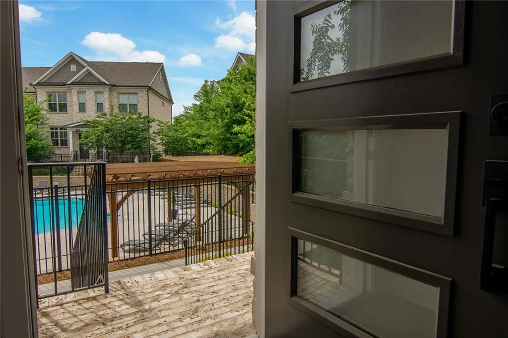 4205 Deming Circle, Atlanta, Georgia 30342, 2 Bedrooms Bedrooms, ,2 BathroomsBathrooms,Residential,Sold,4205 Deming Circle,7038598