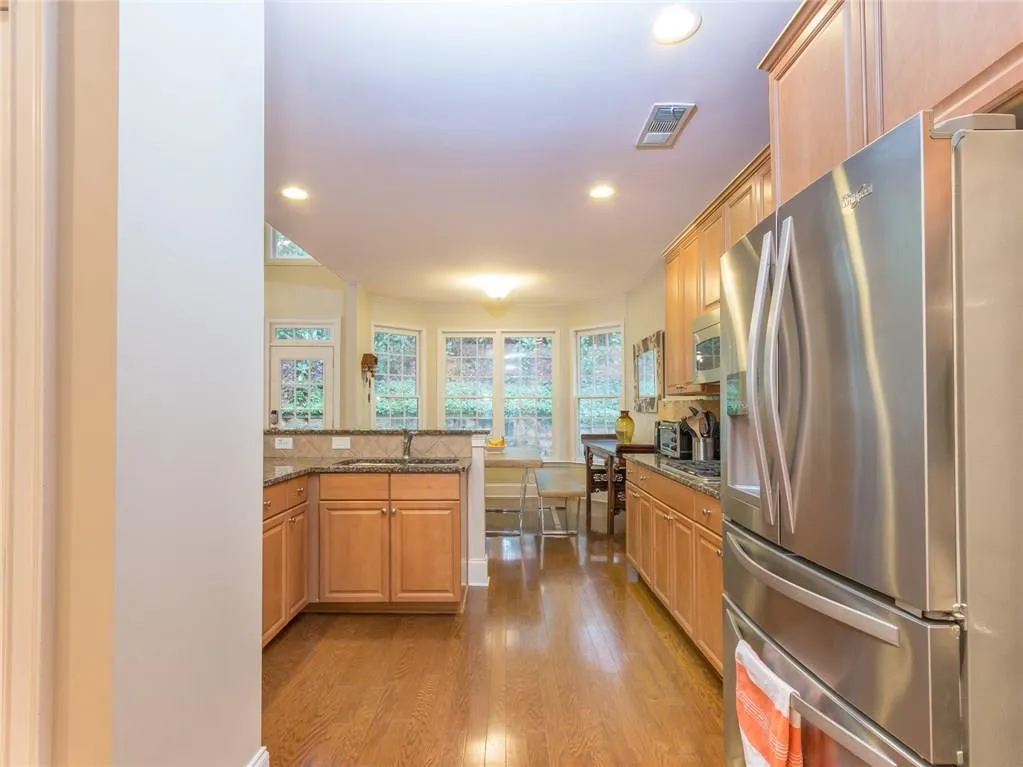 179 Mystic Court, Atlanta, Georgia 30342, 4 Bedrooms Bedrooms, ,3 BathroomsBathrooms,Residential,Sold,179 Mystic Court,5800054