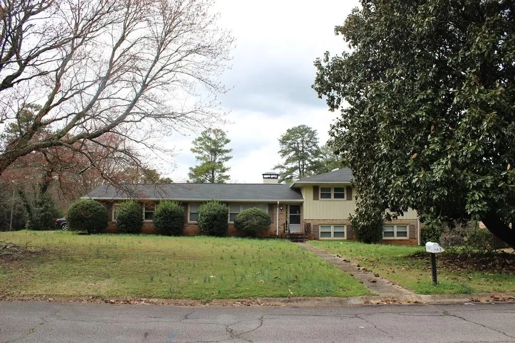 5860 Garber Drive Ne, Sandy Springs, Georgia 30328, 4 Bedrooms Bedrooms, ,3 BathroomsBathrooms,Residential,Sold,5860 Garber Drive Ne,6704952