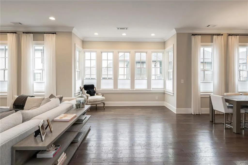 6731 Cadence Boulevard, Sandy Springs, Georgia 30328, 3 Bedrooms Bedrooms, ,3 BathroomsBathrooms,Residential,Sold,6731 Cadence Boulevard,7037555