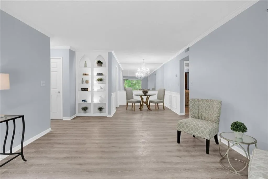 6851 Roswell Road Unit J15, Sandy Springs, Georgia 30328, 1 Bedroom Bedrooms, ,1 BathroomBathrooms,Residential,Sold,6851 Roswell Road Unit J15,7068467