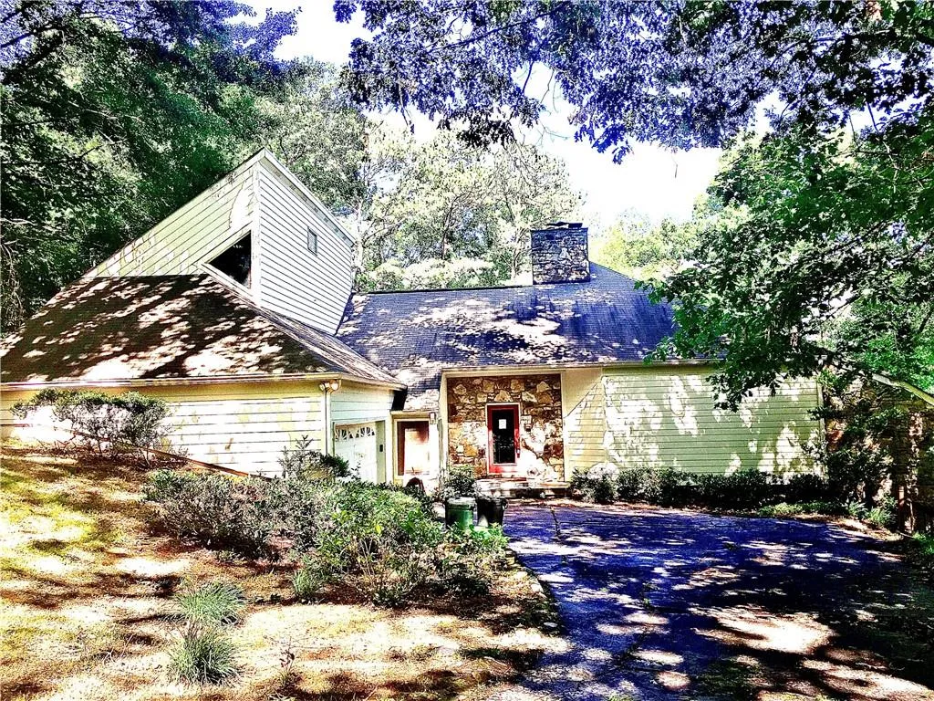 200 River Court Parkway, Sandy Springs, Georgia 30328, 5 Bedrooms Bedrooms, ,5 BathroomsBathrooms,Residential,Sold,200 River Court Parkway,6728436