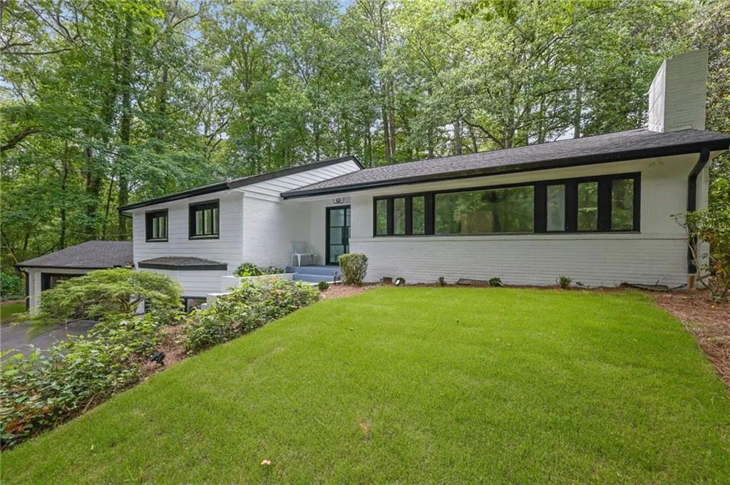 2858 Mornington Drive Nw, Atlanta, Georgia 30327, 4 Bedrooms Bedrooms, ,3 BathroomsBathrooms,Residential,For Sale,2858 Mornington Drive Nw,7616218