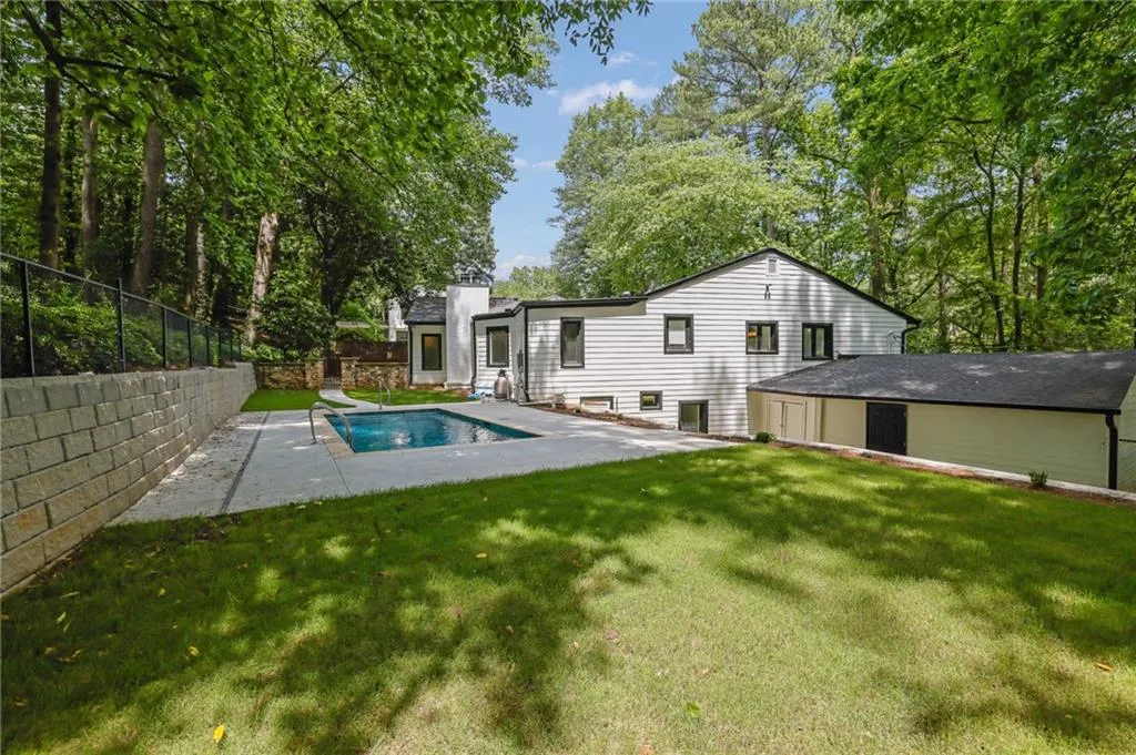 2858 Mornington Drive Nw, Atlanta, Georgia 30327, 4 Bedrooms Bedrooms, ,3 BathroomsBathrooms,Residential,For Sale,2858 Mornington Drive Nw,7616218