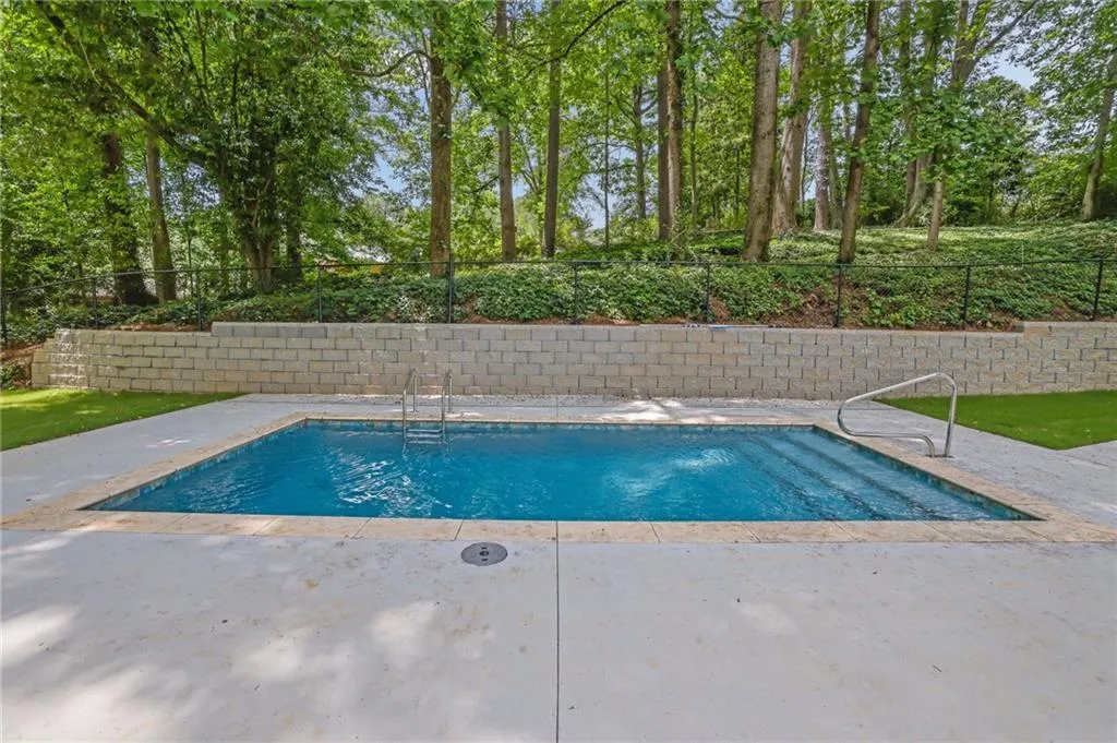 2858 Mornington Drive Nw, Atlanta, Georgia 30327, 4 Bedrooms Bedrooms, ,3 BathroomsBathrooms,Residential,For Sale,2858 Mornington Drive Nw,7616218
