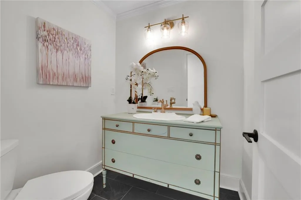 Powder room