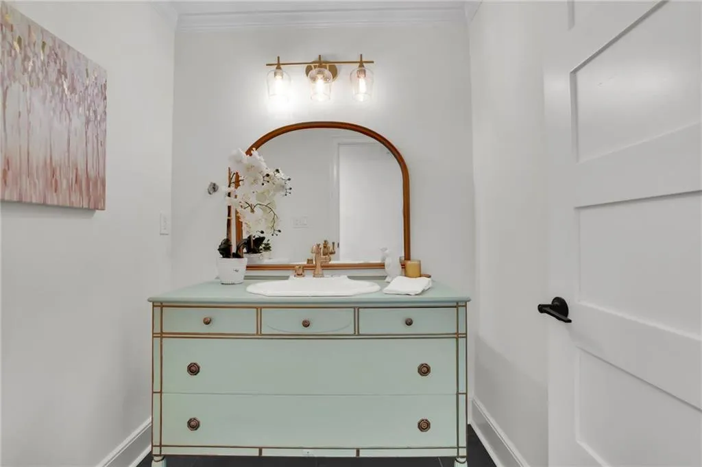 Powder room