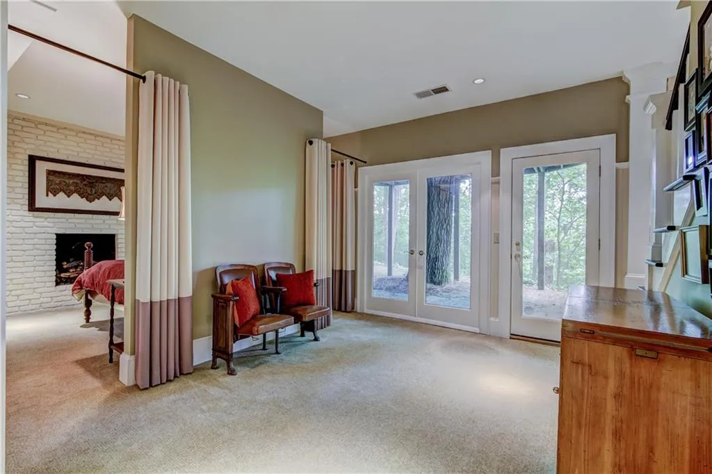 4990 Riverview Road, Sandy Springs, Georgia 30327, 4 Bedrooms Bedrooms, ,4 BathroomsBathrooms,Residential,Sold,4990 Riverview Road,6522219