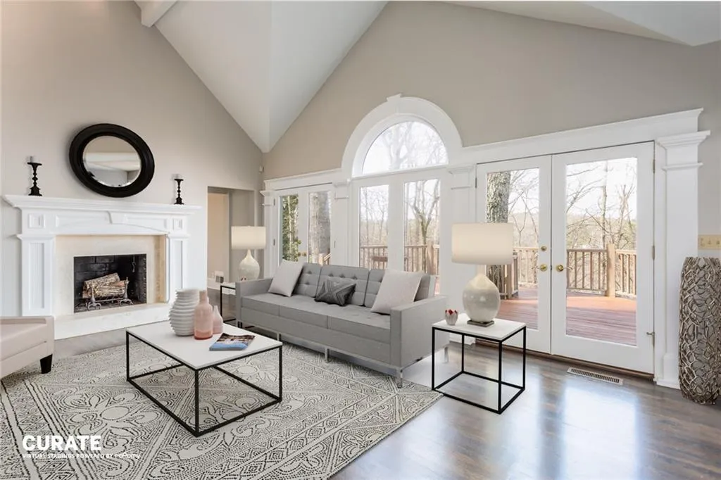 4990 Riverview Road, Sandy Springs, Georgia 30327, 4 Bedrooms Bedrooms, ,4 BathroomsBathrooms,Residential,Sold,4990 Riverview Road,6522219