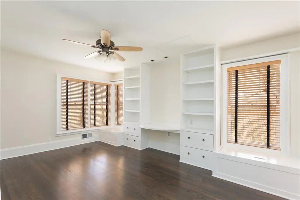 4990 Riverview Road, Sandy Springs, Georgia 30327, 4 Bedrooms Bedrooms, ,4 BathroomsBathrooms,Residential,Sold,4990 Riverview Road,6522219