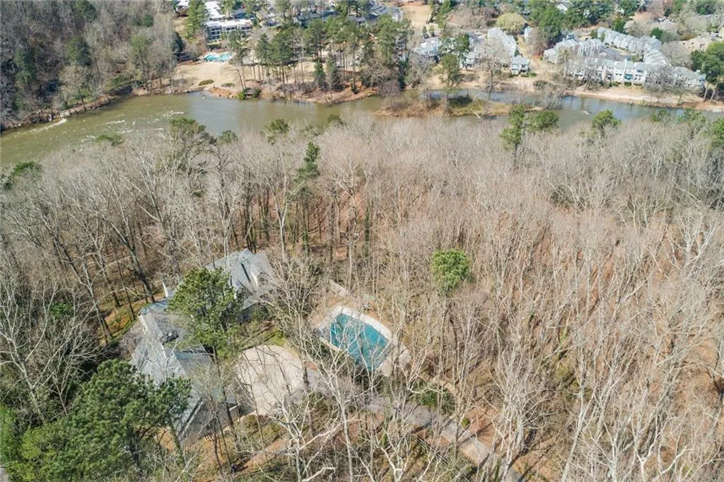 4990 Riverview Road, Sandy Springs, Georgia 30327, 4 Bedrooms Bedrooms, ,4 BathroomsBathrooms,Residential,Sold,4990 Riverview Road,6522219