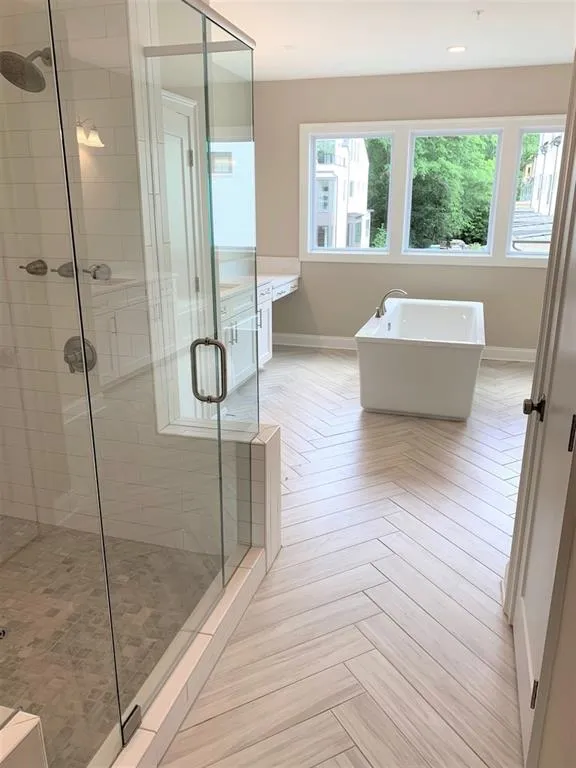 130 W Wieuca Road Unit 6, Sandy Springs, Georgia 30342, 3 Bedrooms Bedrooms, ,4 BathroomsBathrooms,Residential,Sold,130 W Wieuca Road Unit 6,6103879