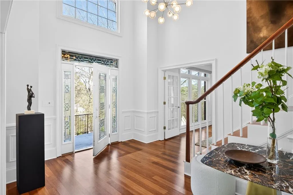 6 Wieuca Trace Ne, Atlanta, Georgia 30342, 5 Bedrooms Bedrooms, 0 ,4 BathroomsBathrooms,Residential,Sold,6 Wieuca Trace Ne,7718626