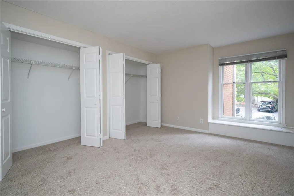 908 Garden Court, Atlanta, Georgia 30328, 2 Bedrooms Bedrooms, ,2 BathroomsBathrooms,Residential,Sold,908 Garden Court,6631921