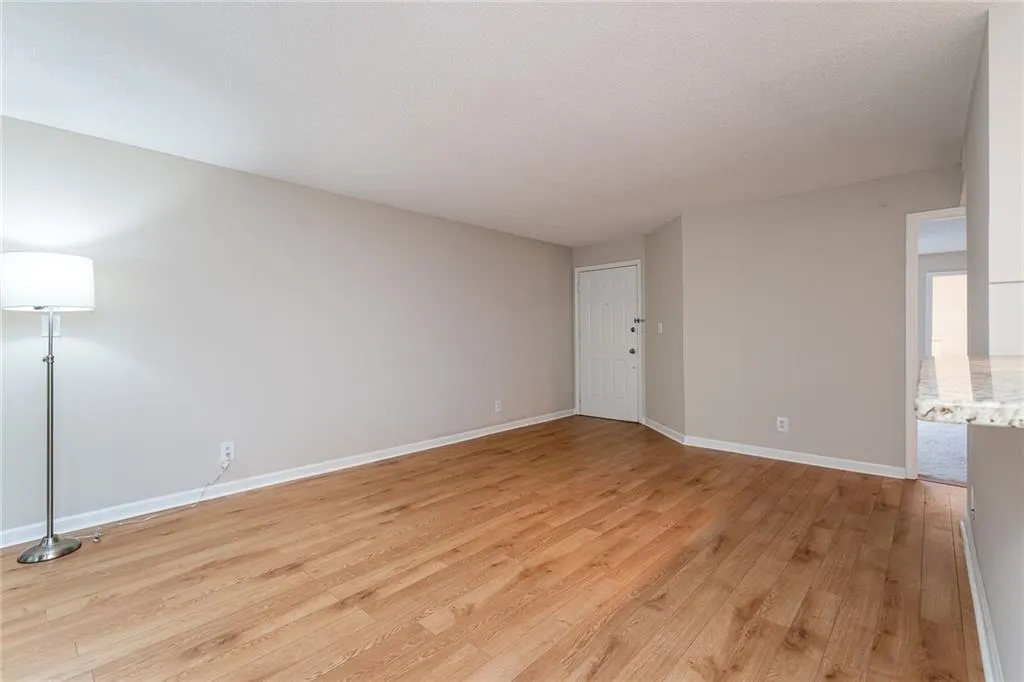 908 Garden Court, Atlanta, Georgia 30328, 2 Bedrooms Bedrooms, ,2 BathroomsBathrooms,Residential,Sold,908 Garden Court,6631921