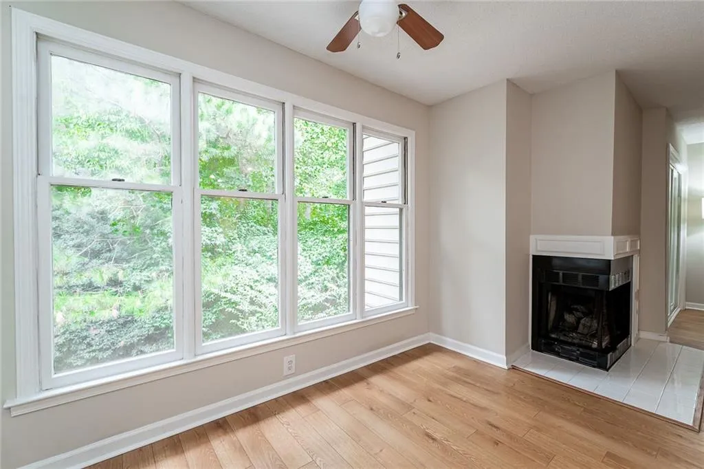 908 Garden Court, Atlanta, Georgia 30328, 2 Bedrooms Bedrooms, ,2 BathroomsBathrooms,Residential,Sold,908 Garden Court,6631921