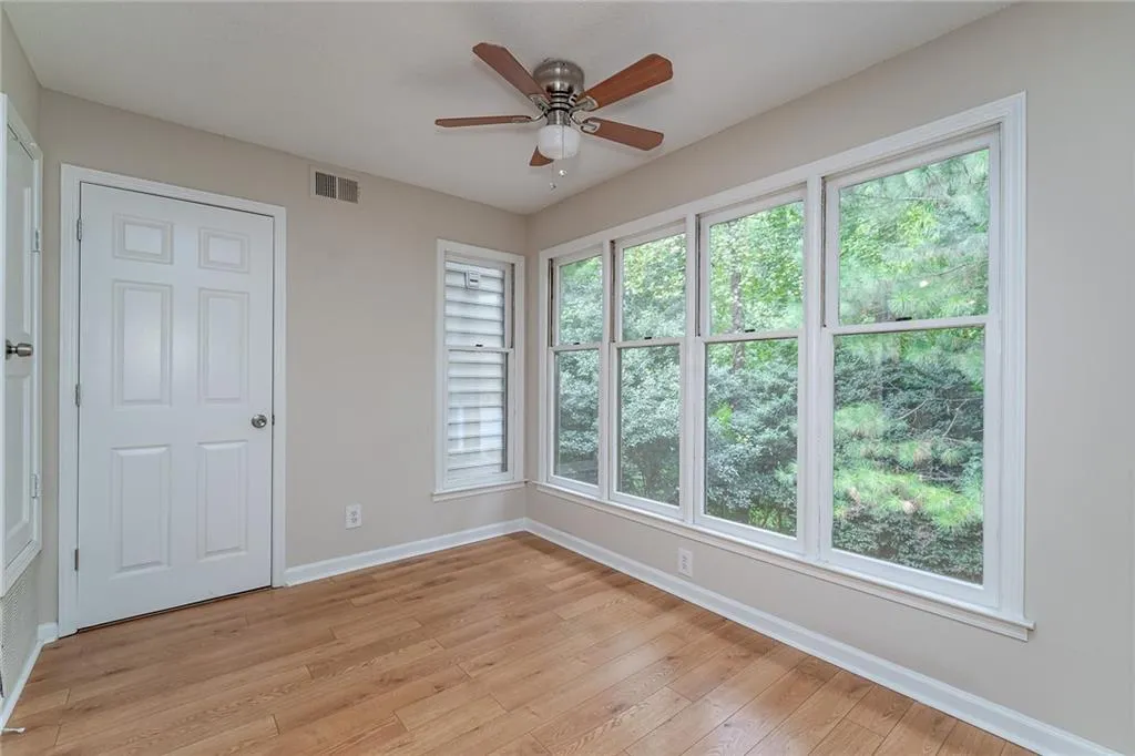 908 Garden Court, Atlanta, Georgia 30328, 2 Bedrooms Bedrooms, ,2 BathroomsBathrooms,Residential,Sold,908 Garden Court,6631921
