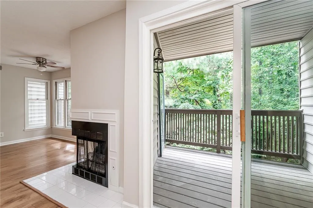 908 Garden Court, Atlanta, Georgia 30328, 2 Bedrooms Bedrooms, ,2 BathroomsBathrooms,Residential,Sold,908 Garden Court,6631921