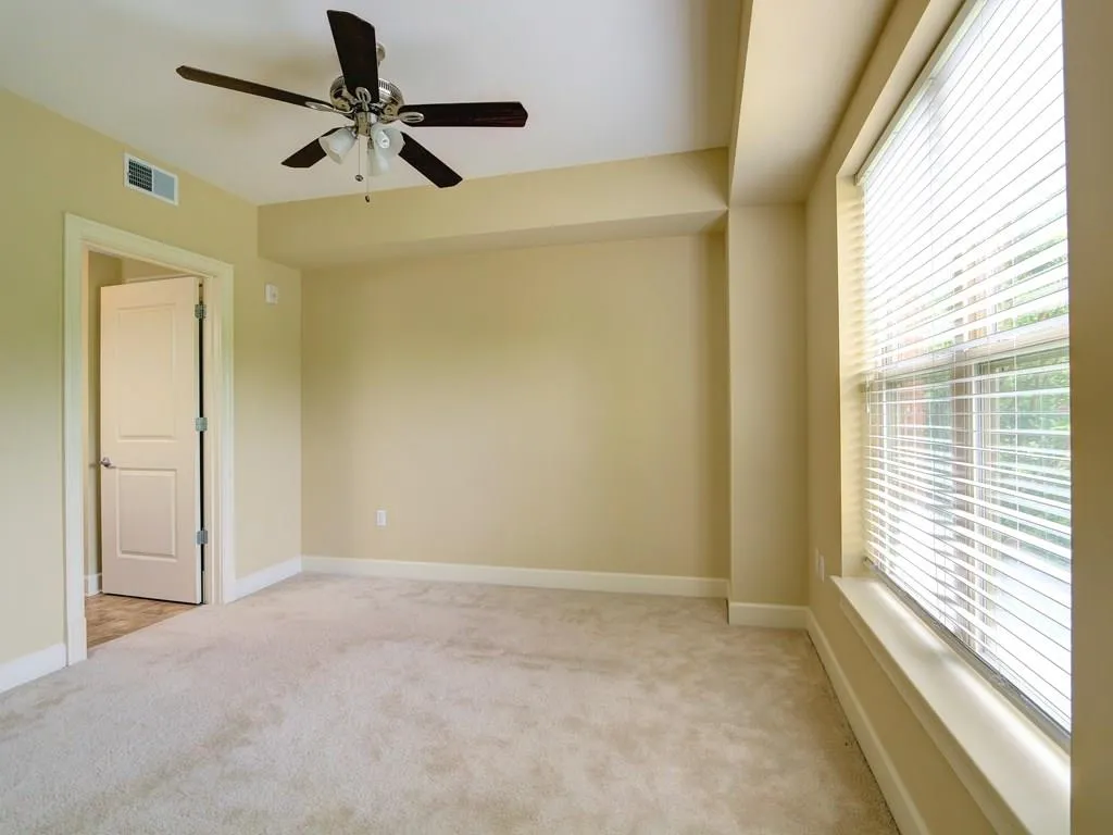 200 River Vista Drive Unit 219, Atlanta, Georgia 30339, 2 Bedrooms Bedrooms, ,2 BathroomsBathrooms,Residential,Sold,200 River Vista Drive Unit 219,5859373