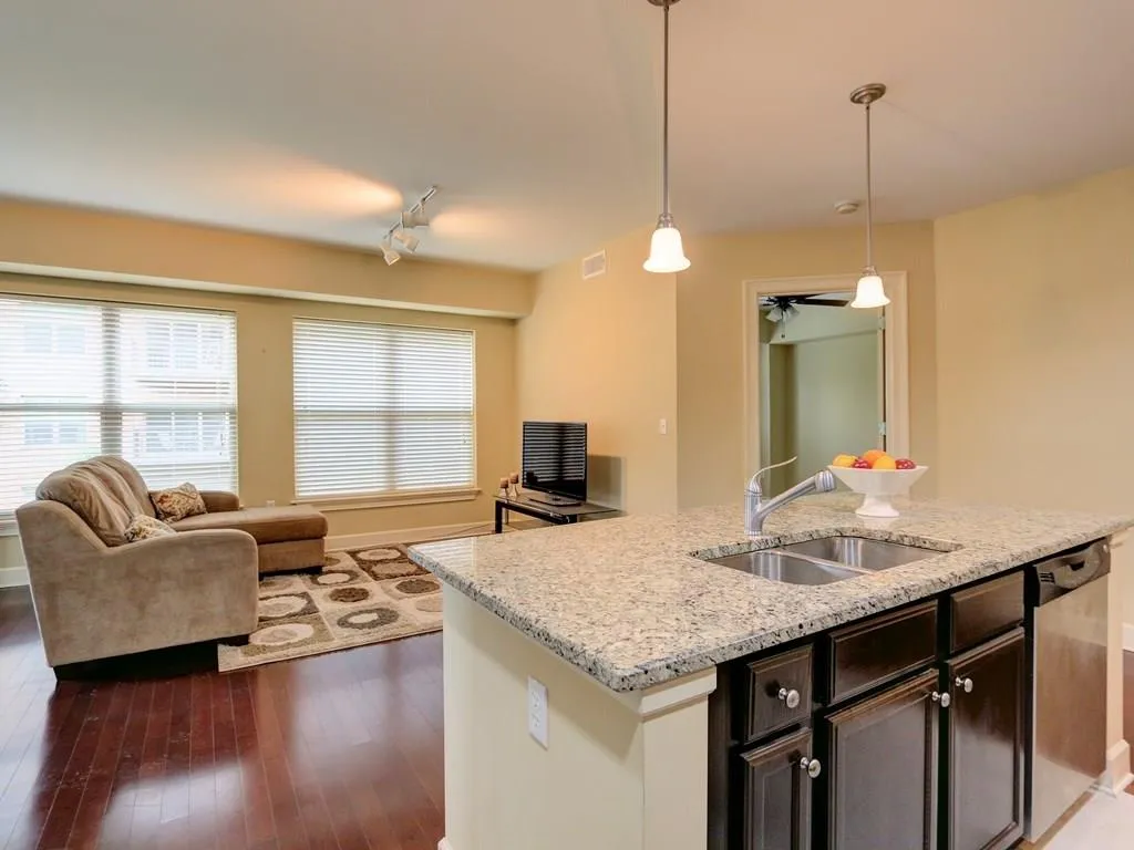 200 River Vista Drive Unit 219, Atlanta, Georgia 30339, 2 Bedrooms Bedrooms, ,2 BathroomsBathrooms,Residential,Sold,200 River Vista Drive Unit 219,5859373