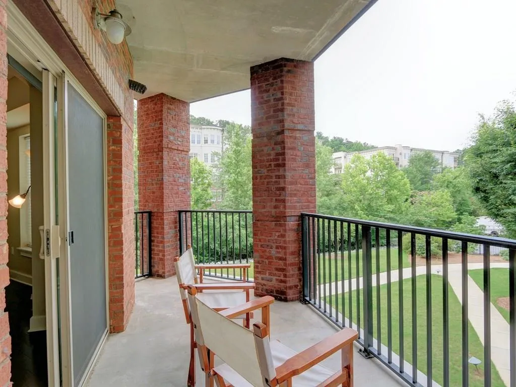 200 River Vista Drive Unit 219, Atlanta, Georgia 30339, 2 Bedrooms Bedrooms, ,2 BathroomsBathrooms,Residential,Sold,200 River Vista Drive Unit 219,5859373