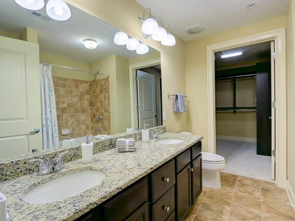 200 River Vista Drive Unit 219, Atlanta, Georgia 30339, 2 Bedrooms Bedrooms, ,2 BathroomsBathrooms,Residential,Sold,200 River Vista Drive Unit 219,5859373