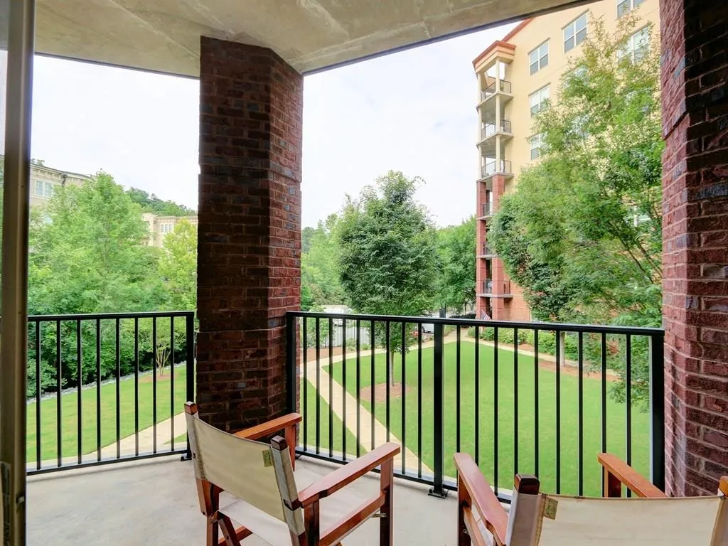 200 River Vista Drive Unit 219, Atlanta, Georgia 30339, 2 Bedrooms Bedrooms, ,2 BathroomsBathrooms,Residential,Sold,200 River Vista Drive Unit 219,5859373