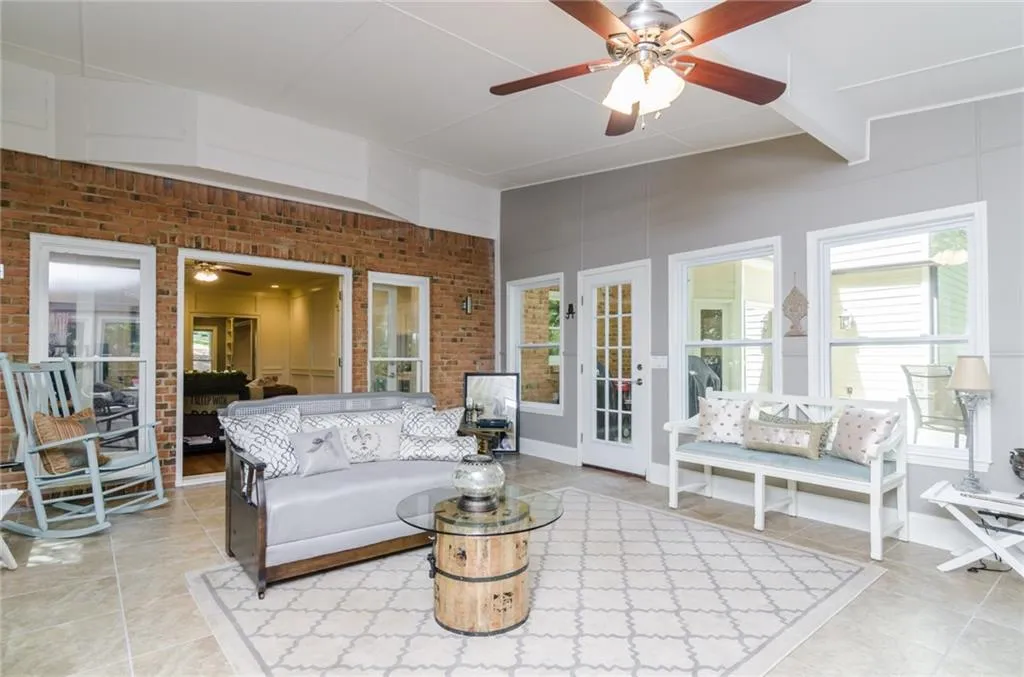 6895 Brandon Mill Road Nw, Sandy Springs, Georgia 30328, 5 Bedrooms Bedrooms, ,4 BathroomsBathrooms,Residential,Sold,6895 Brandon Mill Road Nw,5903888