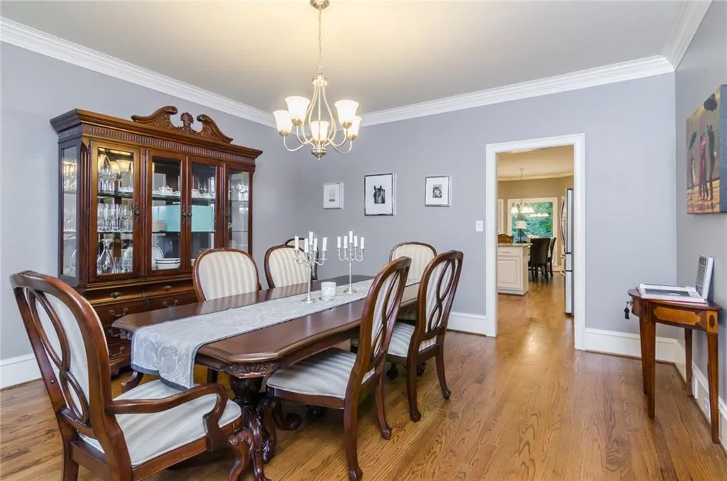6895 Brandon Mill Road Nw, Sandy Springs, Georgia 30328, 5 Bedrooms Bedrooms, ,4 BathroomsBathrooms,Residential,Sold,6895 Brandon Mill Road Nw,5903888