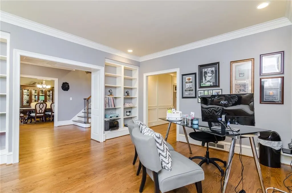 6895 Brandon Mill Road Nw, Sandy Springs, Georgia 30328, 5 Bedrooms Bedrooms, ,4 BathroomsBathrooms,Residential,Sold,6895 Brandon Mill Road Nw,5903888