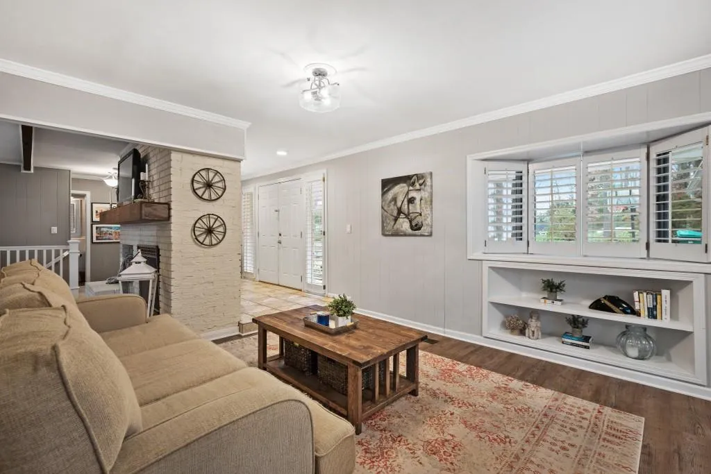 335 Westerhall Court, Atlanta, Georgia 30328, 4 Bedrooms Bedrooms, ,3 BathroomsBathrooms,Residential,Sold,335 Westerhall Court,6673814